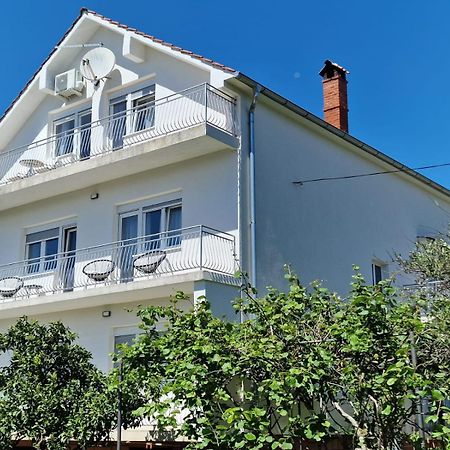 Apartmani Zinda Sukošan Esterno foto
