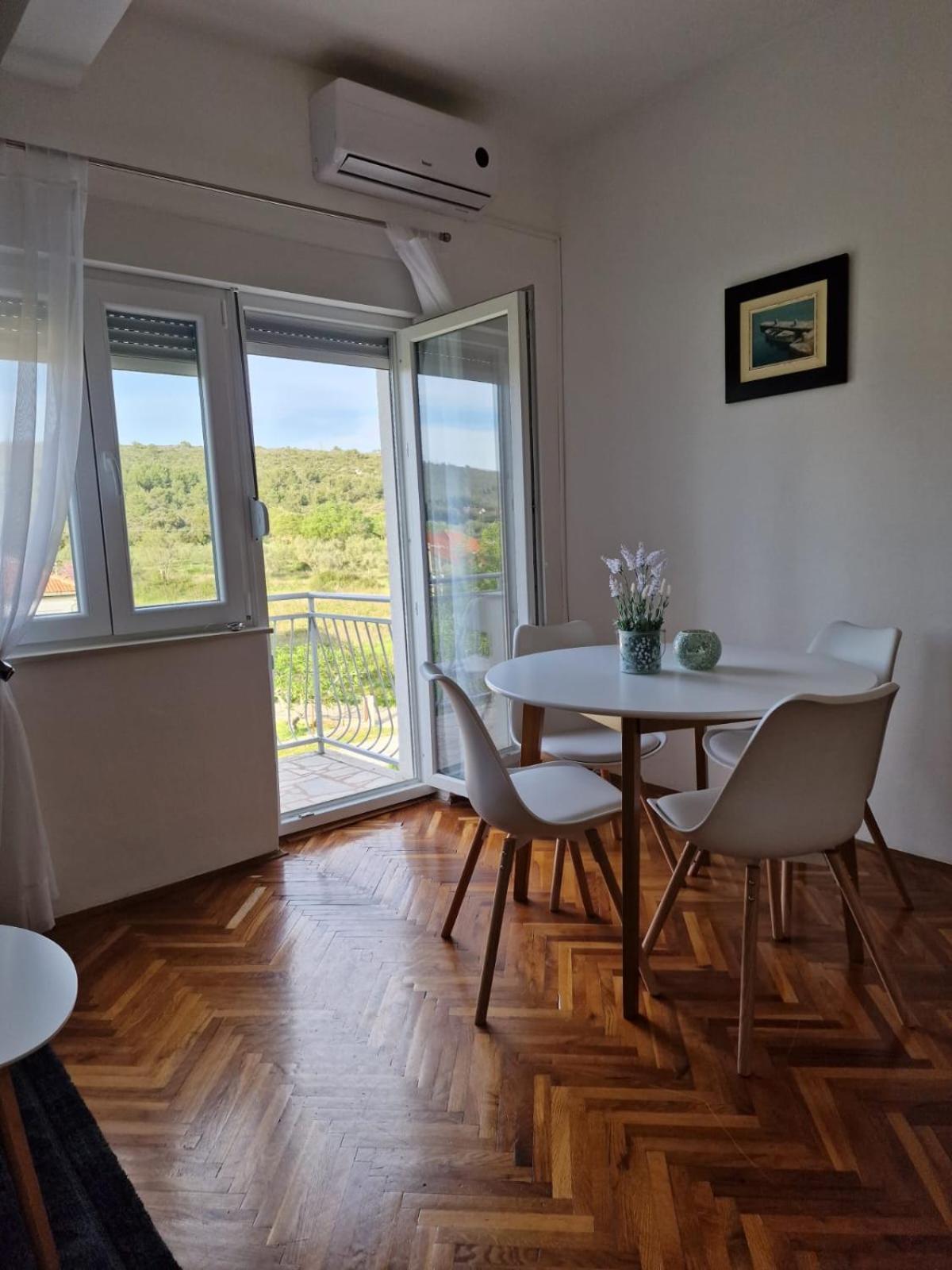 Apartmani Zinda Sukošan Esterno foto